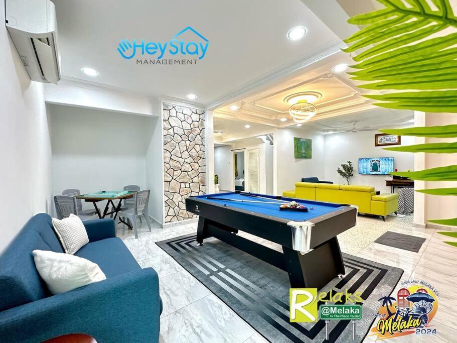 Vila Klebang 4B3B-21Pax Pooltable Karaok Jaccuzi Townarea Klebang Besar Exteriér fotografie