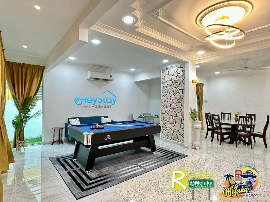 Vila Klebang 4B3B-21Pax Pooltable Karaok Jaccuzi Townarea Klebang Besar Exteriér fotografie