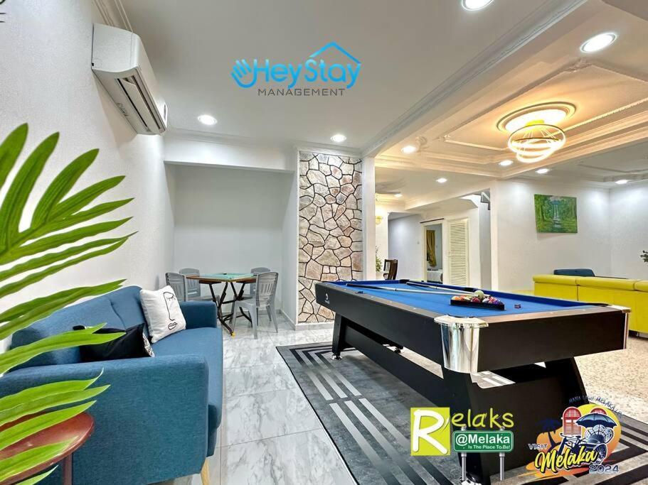 Vila Klebang 4B3B-21Pax Pooltable Karaok Jaccuzi Townarea Klebang Besar Exteriér fotografie